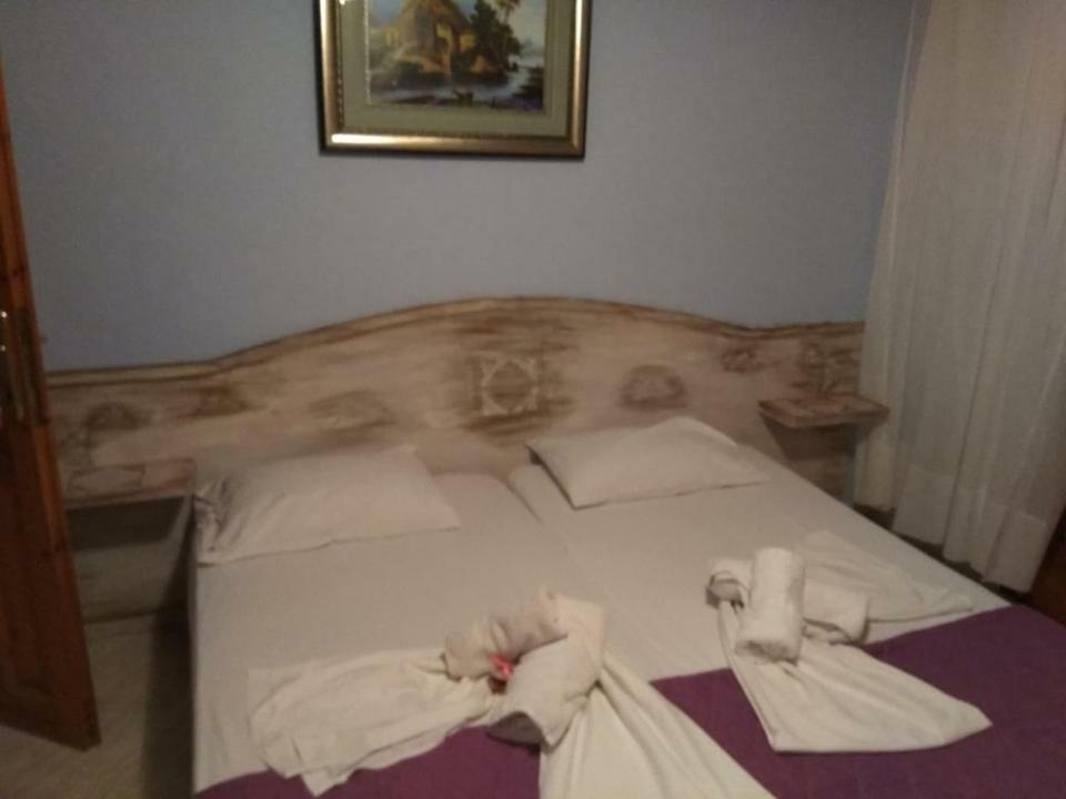 Amversa's * Skala Marion
